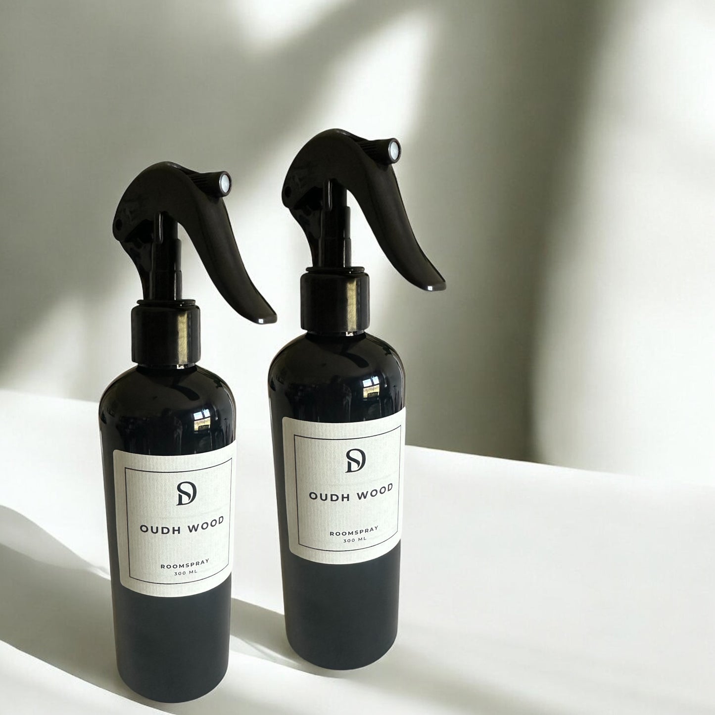 Room - Linen Spray Oudh Wood