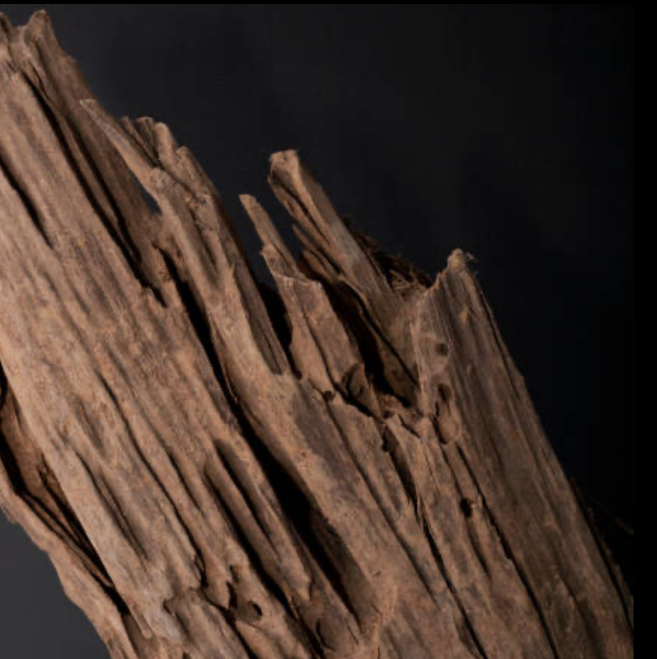 Room - Linen Spray Oudh Wood